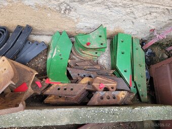 Díly k roudnický pluhům PHX - 4