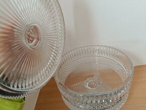Broušená skleněná servírovací mísa - 4