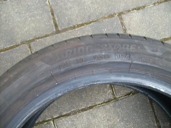 1x Bridgestone Turanza6 235.45.18 Superb IV - 4