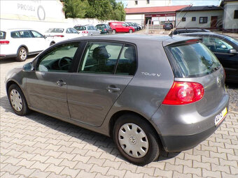 Volkswagen Golf 1,4 i TREND-HNED ODJÍŽDÍTE - 4