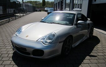 Porsche 911 Turbo (typ 996) - 4