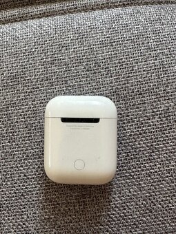 Apple Airpods bíle - 4
