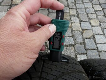 ZIMNÍ PNEU + DISKY PEUGEOT CITROEN 195/55R15 - 4