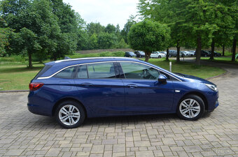PRODÁM OPEL ASTRA 1.5D COMBI INOVATION MAX.VÝBAVA - 4