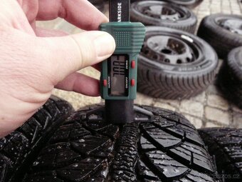 ZIMNÍ PNEU + DISKY 165/65R14 CHEVROLET SPARK14" - 4