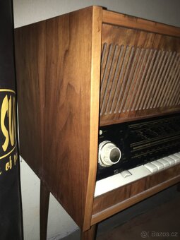 Starožitné rádio, gramofon, komoda, hrací skříňka - 4