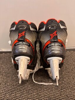 BRANKÁŘSKÉ BRUSLE BAUER VAPOR X27,vel. 38/4,5 EE - 4