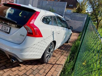Volvo V60 R - 4