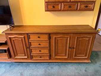 Rustikální komody,tv stolek a vitrína - 4