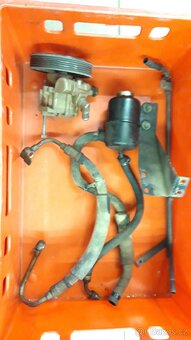 Suzuki Samurai : Posilovač řízení - 4