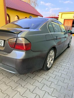 BMW e90 330i - 4