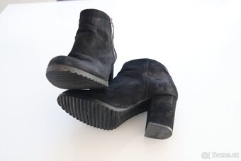 dámské kotníkové boty Bershka - 4