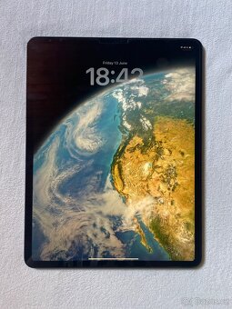 iPad 12.9 (4th generation) - 4
