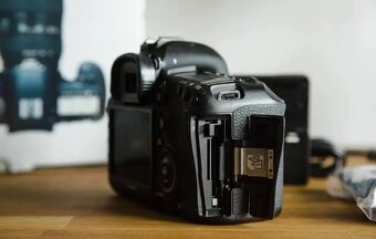 Canon 5D Mk III - 4