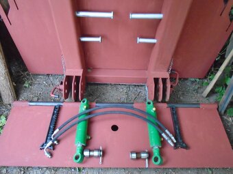 Štít navijáku za traktor - 4