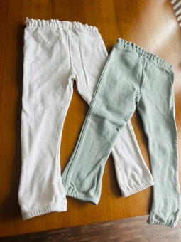 Dvoje Kalhoty vel. 104 top stav - 4