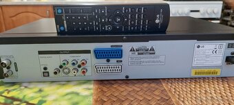 COMBO LG RC388/ZÁZNAM Z VHS NA DVD/ - 4