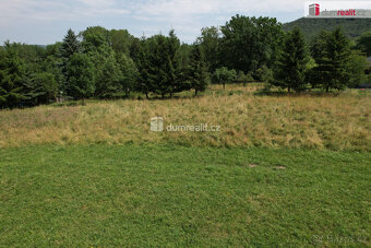 Ideální místo pro Váš dům a zahradu - pozemek 4227 m² v Čerm - 4