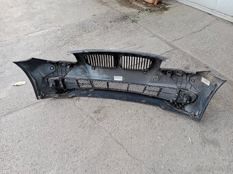 BMW 5 F10 přední nárazník - 4