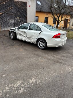 S80 V8 2010 executive - 4