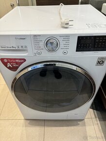 LG parní pračka 8kg F84J8TS2W - Ohnutý kříž bubnu - 4