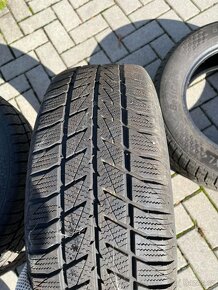 Zimní pneumatiky 215/60 R16 - 4