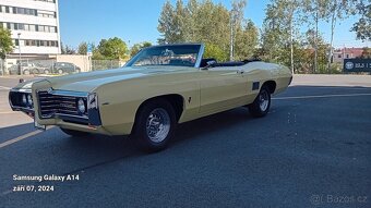 PONTIAC Parisienne 2+2 - 4