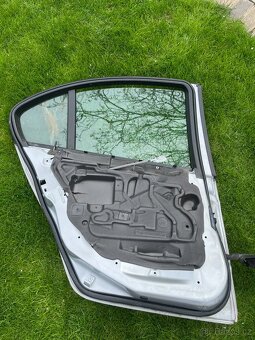 Levé zadní dveře BMW E46 sedan - 4