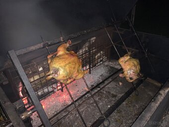 Nebržděný přívěsný vozík Gril na prase s rámem skupina B - 4