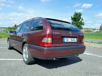 Na prodej klasika Mercedes-Benz C 220D - 4