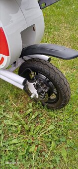 Elektrická koloběžka Eljet Roadster - 4