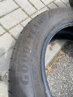 Letní gumy 205/55 R16 Goodyear Efficientgrip Performance 2 - 4
