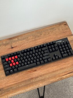 Mechanická herní klávesnice HyperX Alloy FPS - 4