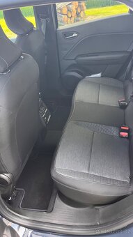 Renault Captur - 4