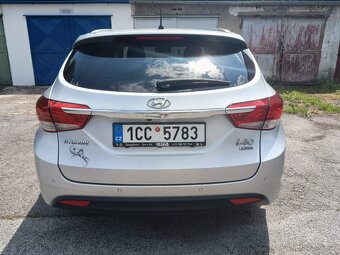 PRODÁM HYUNDAI i40 KOMBI 1,7CRDI 100 kW r.v. 2015. - 4