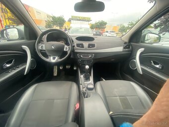 Renault Fluence Sportway 1.6 benzin 12/2012 - 4