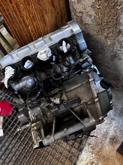 2x motor Yamaha R6 1998-2002 - 4