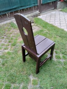 Starší dřevěné židle - 4