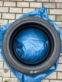 225/40 R18 92V 6+mm - 4