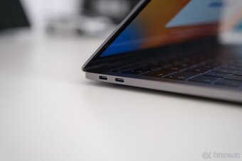 MacBook Pro 13" TOP stav - 4