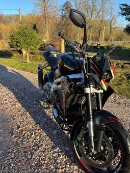 Aprilia - 4