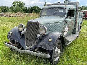 1935 Ford pickup - 4