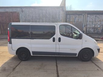 Renault Trafic 2.0 dCi - 9 míst - 4