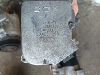 Audi A8 startér alternátor klimakompresor - 4