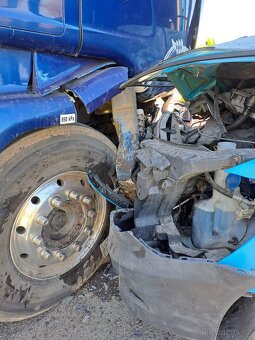 Scania R450 po nehodě - 4