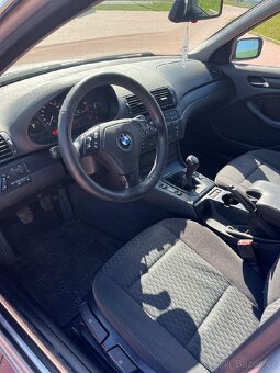 BMW E46 323i sedan - 4