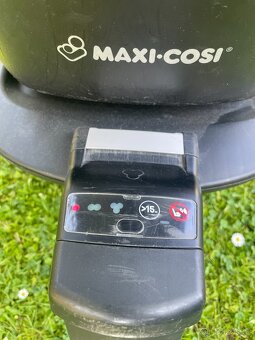 Autosedačka Maxi Cosi s dokem - 4