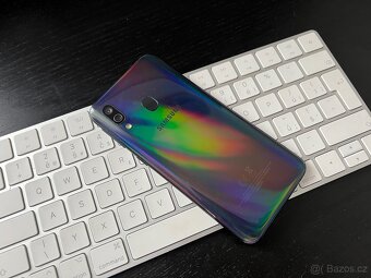 Samsung Galaxy A40 - 4