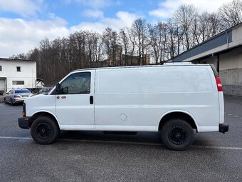 Chevrolet Express 2500 - 4