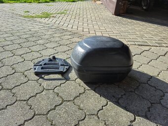 Kufr givi - 4